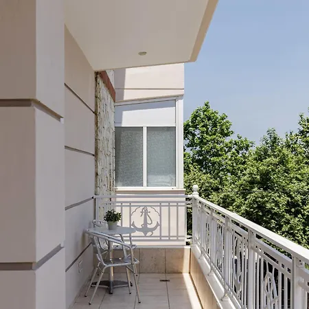 Agyra Seaview By Panel Hospitality 3*