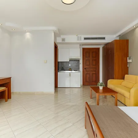 Ξενοδοχείο με διαμερίσματα Agyra Seaview By Panel Hospitality Νέοι Πόροι